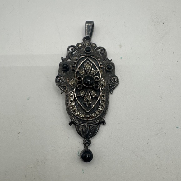 Sterling Jewelry - 925 Sterling Silver Vintage Black Onyx & Marcasite Art-Deco-Style Pendant 11.8g